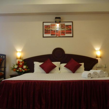 מלון Kilimanur Karthika Residency מראה חיצוני תמונה